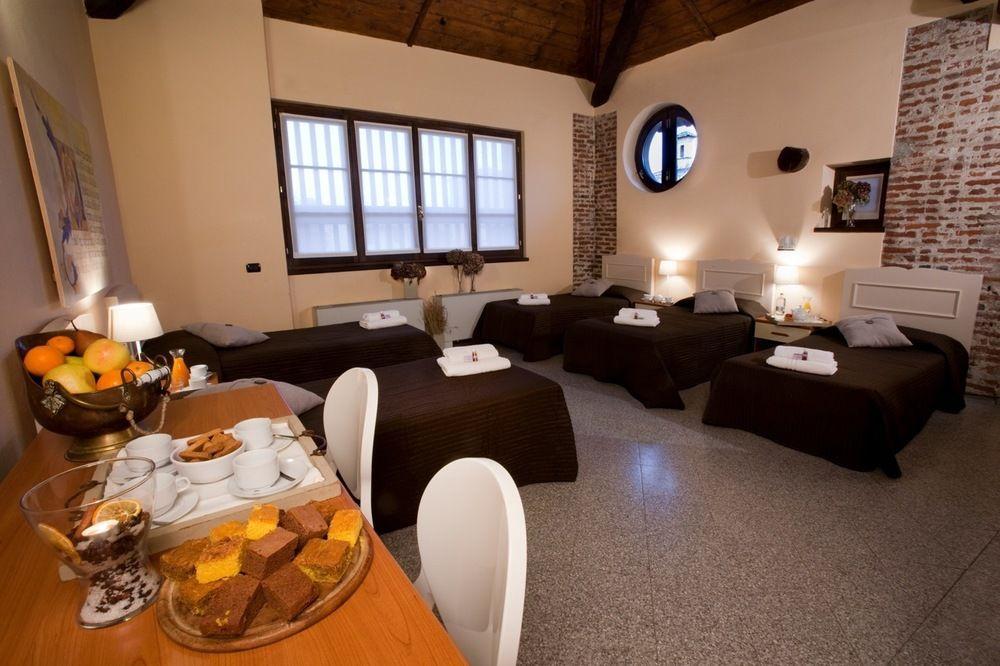 Hotel Morimondo Buitenkant foto